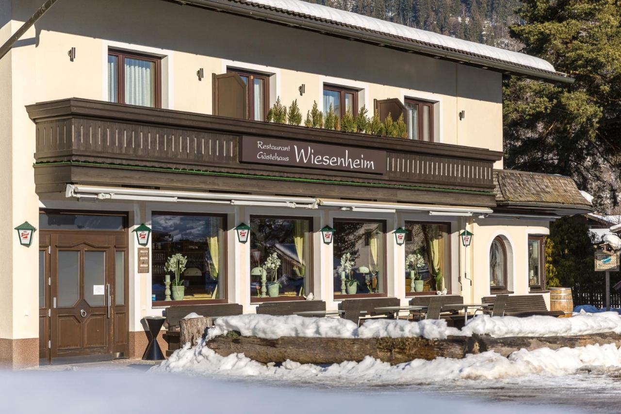 Restaurant Gaestehaus Wiesenheim Uderns Exterior photo